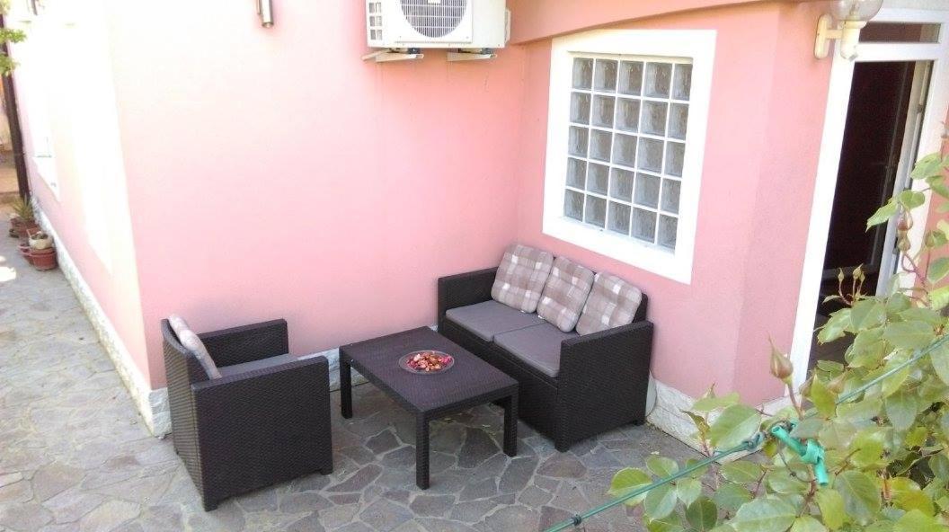 Apartment & Rooms Lilis Izola Exterior photo