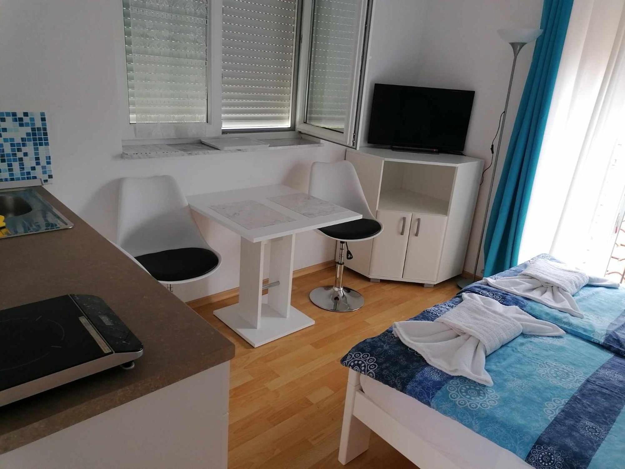 Apartment & Rooms Lilis Izola Exterior photo