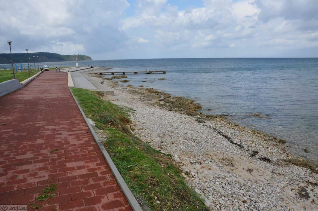 Apartment & Rooms Lilis Izola Exterior photo